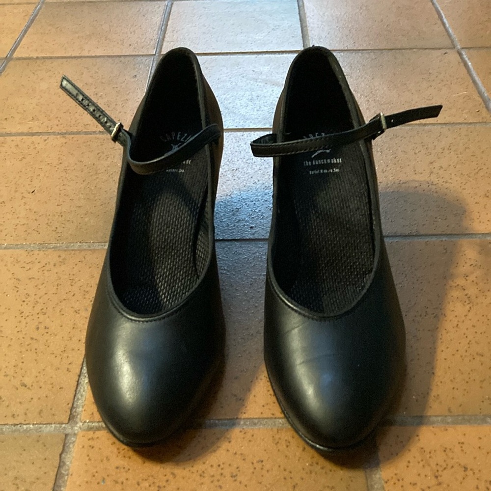 CAPEZIO Dance Shoe Womens 8.5 Black Leather Upper Sole Mary Jane Ballroom Heels